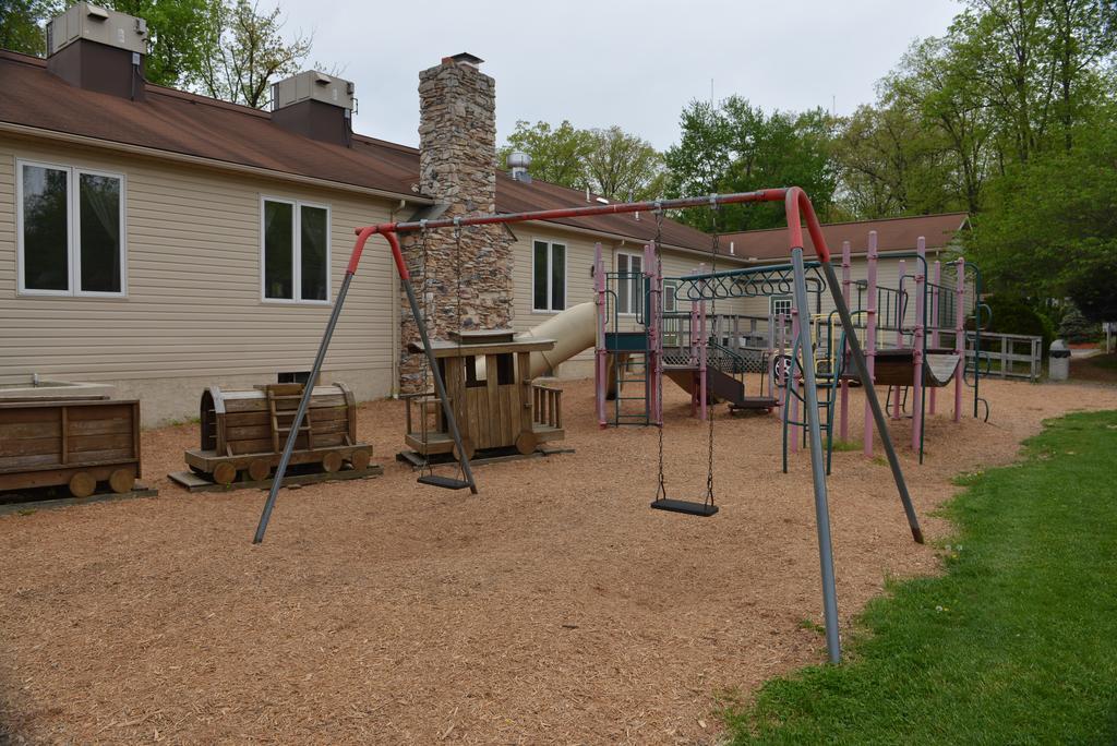 Appalachian Camping Resort Cottage 1 Shartlesville Экстерьер фото
